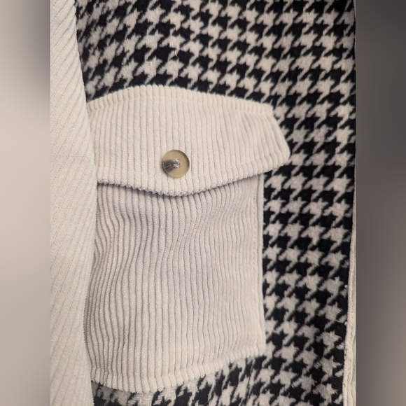Blu Pepper houndstooth shacket - Picture 9 of 12